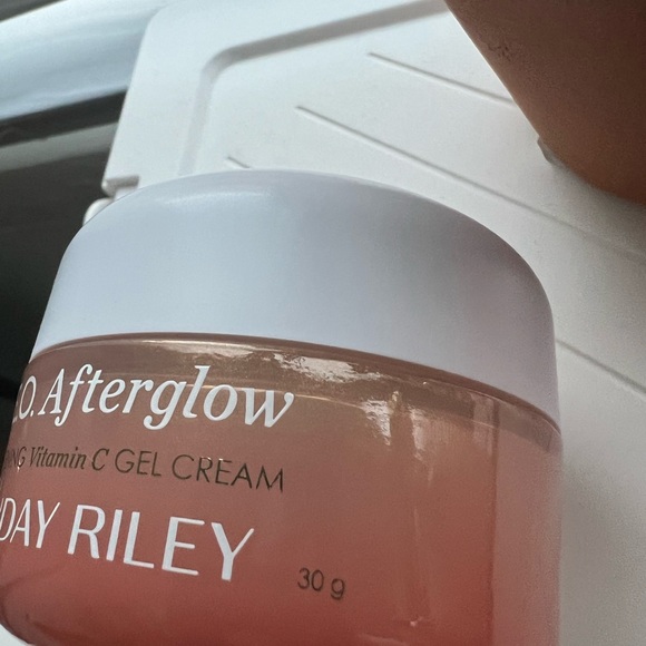 Sunday Riley C.E.O. Afterglow Gel Cream - Picture 3 of 4